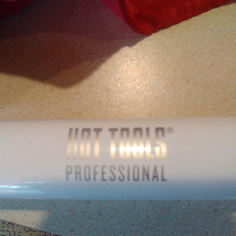 Hot Tools XL Nano Ceramic Salon Flat Iron